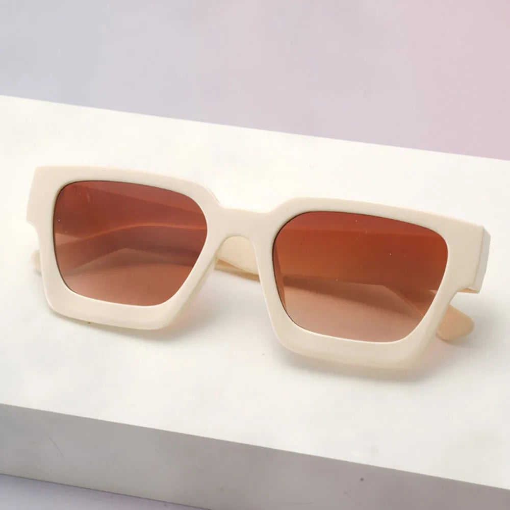 Klassische Unisex-Sonnenbrille – Modische Sonnenbrille mit Kunststoffrahmen für Strand, Partys & Bühnenauftritte