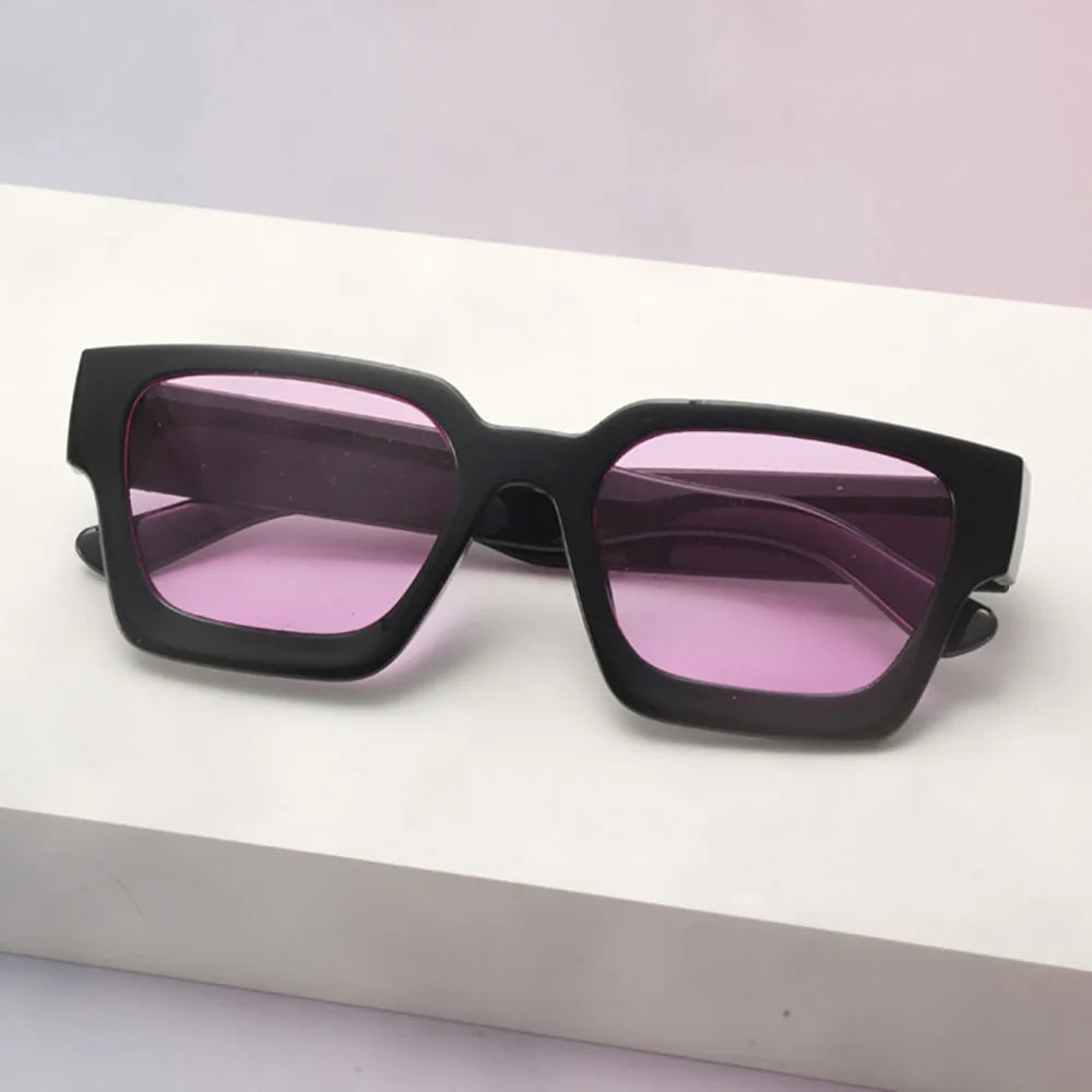Klassische Unisex-Sonnenbrille – Modische Sonnenbrille mit Kunststoffrahmen für Strand, Partys & Bühnenauftritte