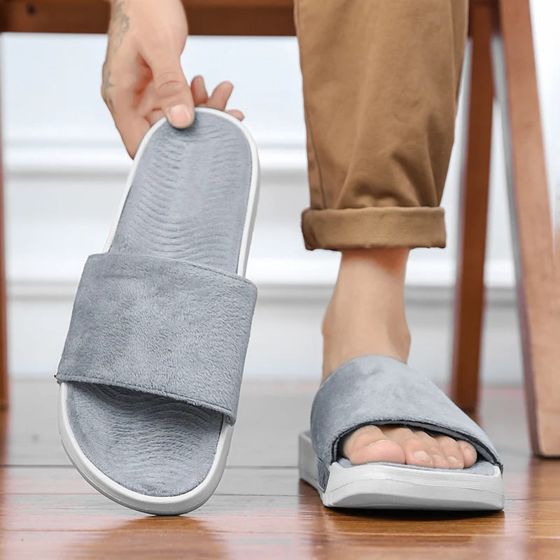 Winter Warme Herren Plüsch Hausschuhe mit Weichem Fellfutter Komfort Indoor Slides für Zuhause