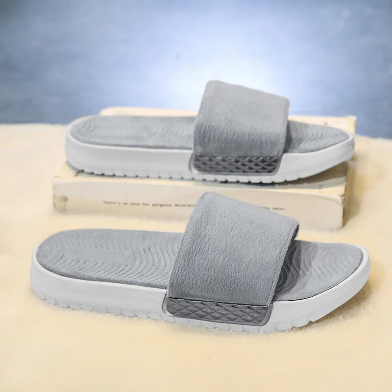 Winter Warme Herren Plüsch Hausschuhe mit Weichem Fellfutter Komfort Indoor Slides für Zuhause