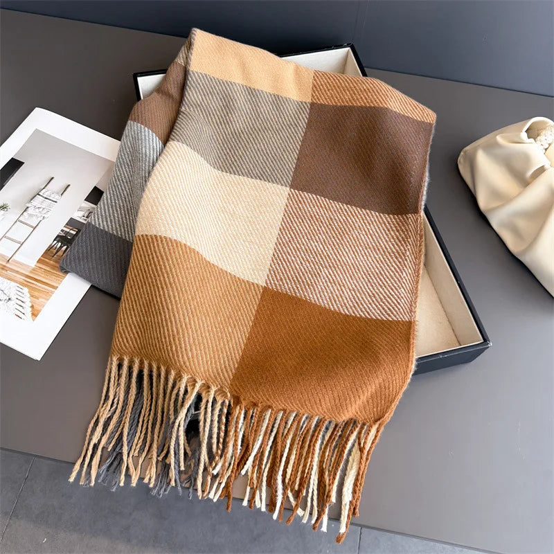 Damen Britischer Karoschal für Herbst & Winter – Warmer Retro-Winterschal mit Fransen, Großes Kariertes Schultertuch