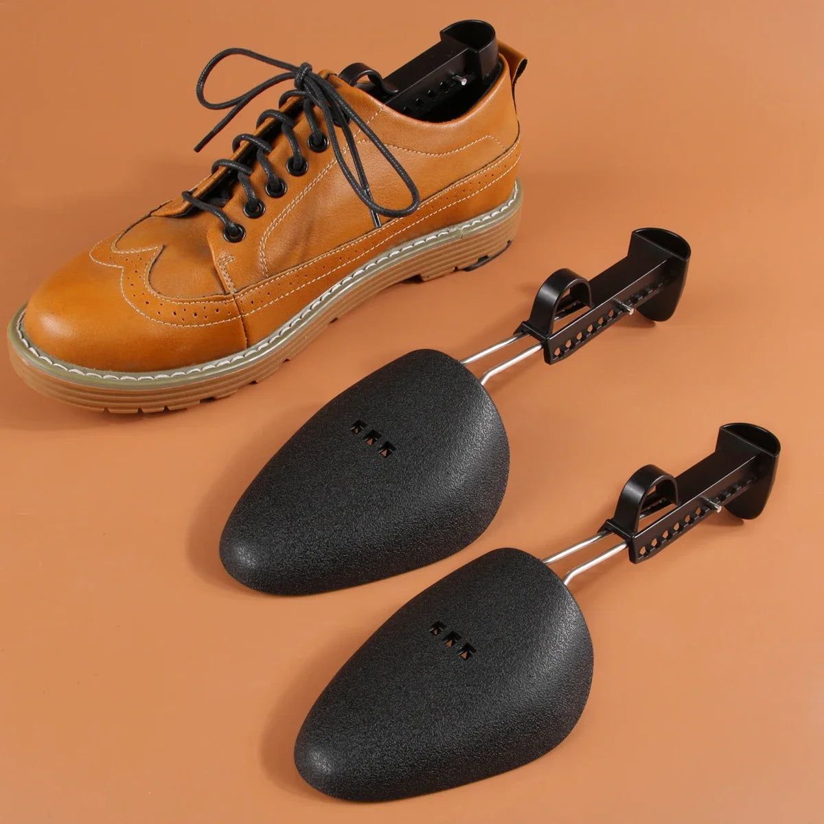 Verstellbare Kunststoff Schuhspanner – Schuhformer und Schuhstütze für Damen und Herren (1 Paar)