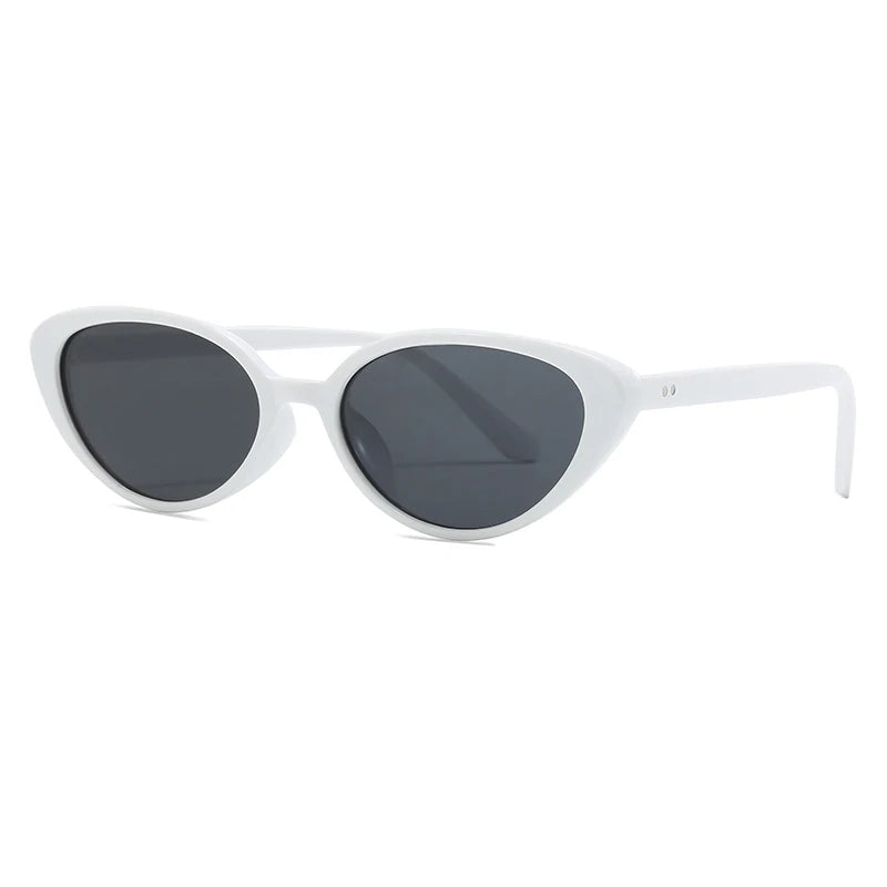 Vintage Cat-Eye-Sonnenbrille mit Nieten – Kleine Retro-Sonnenbrille im Designer-Stil mit UV-Schutz für Damen & Herren