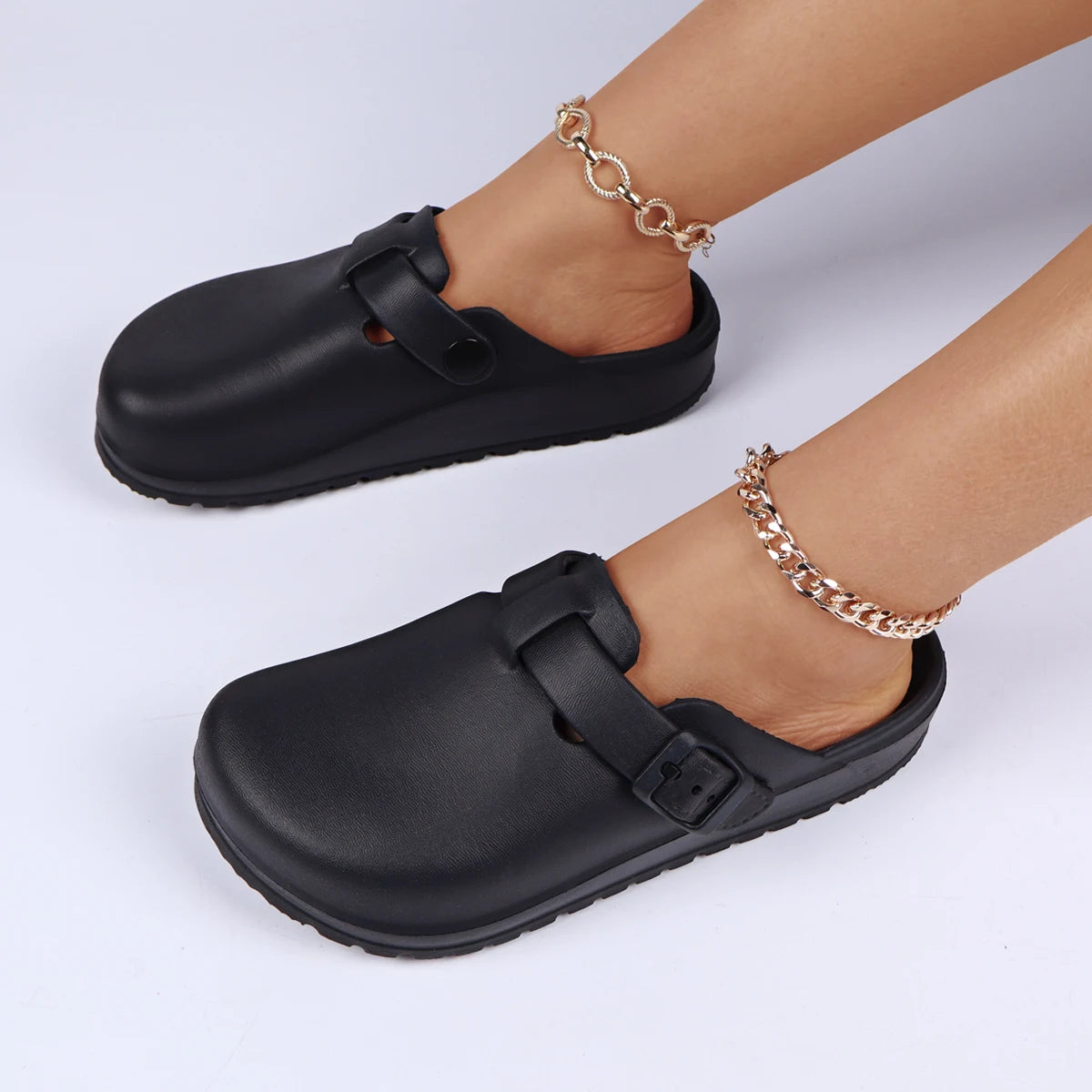 Hausschuhe mit Verstellbarer Schnalle für Damen & Herren – Leichte EVA Geschlossene Indoor Slides Weiche Plateausandalen