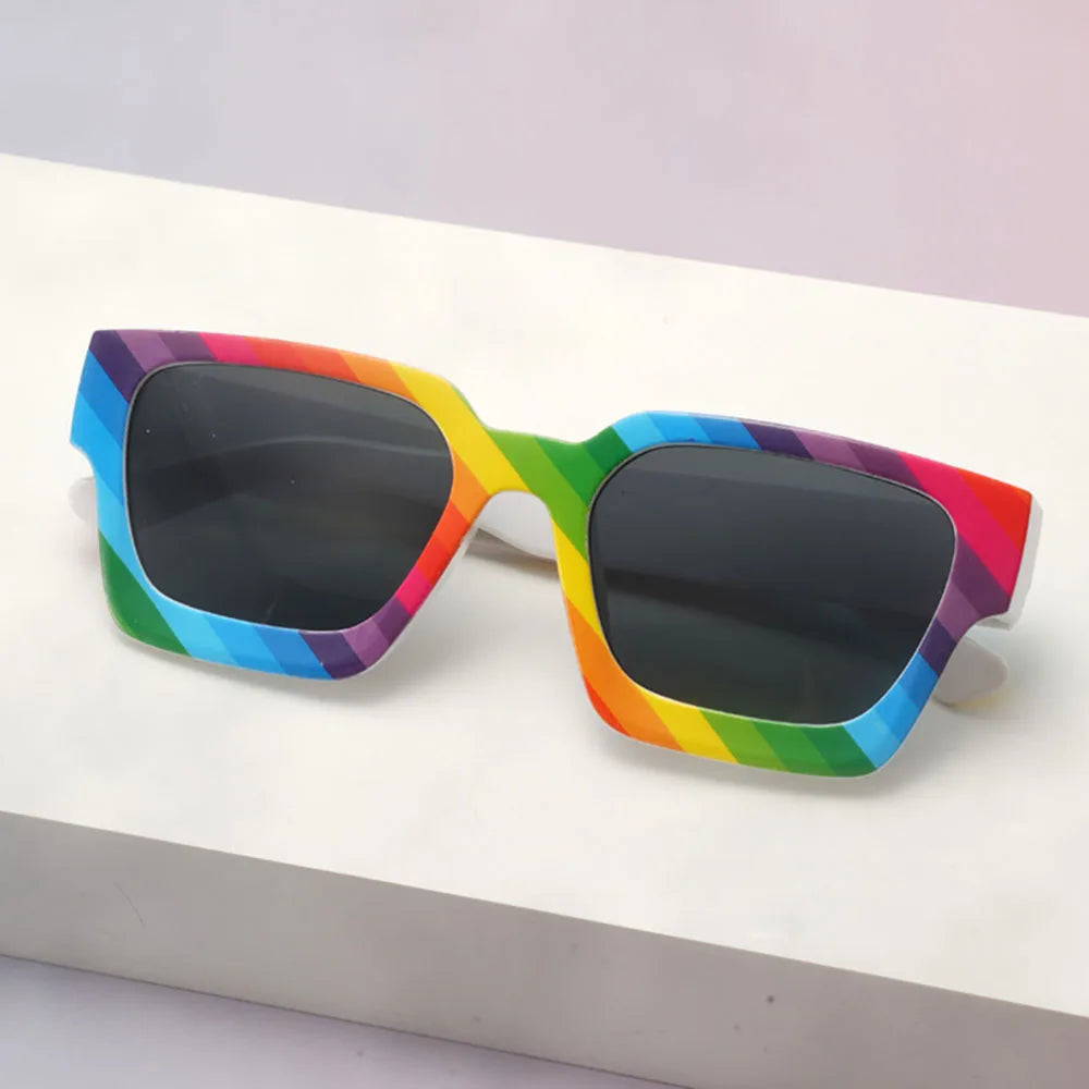 Klassische Unisex-Sonnenbrille – Modische Sonnenbrille mit Kunststoffrahmen für Strand, Partys & Bühnenauftritte