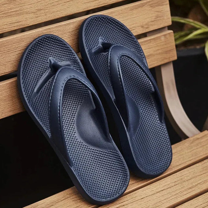 Sommer Flip-Flops für Damen & Herren – Rutschfeste Deodorierende Hausschuhe Bequeme Flache Strandsandalen für Paare