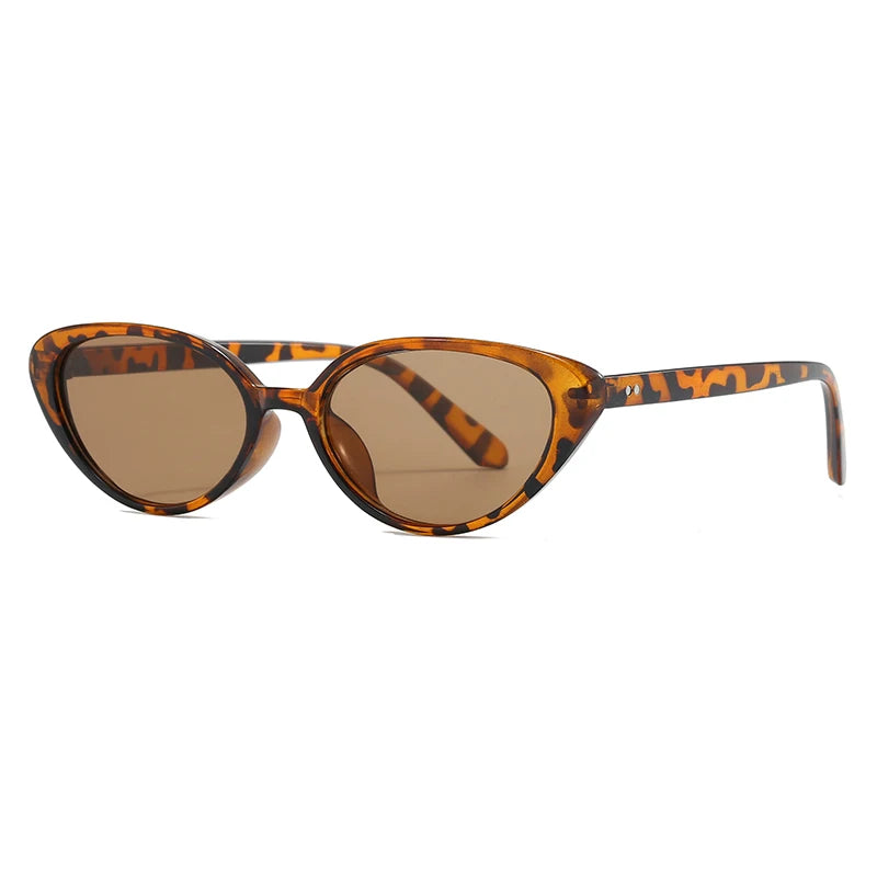 Vintage Cat-Eye-Sonnenbrille mit Nieten – Kleine Retro-Sonnenbrille im Designer-Stil mit UV-Schutz für Damen & Herren