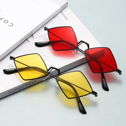 Damen Retro-Sonnenbrille in Rautenform – Kleine Geometrische Sonnenbrille mit Metalllegierungsrahmen, Schwarz