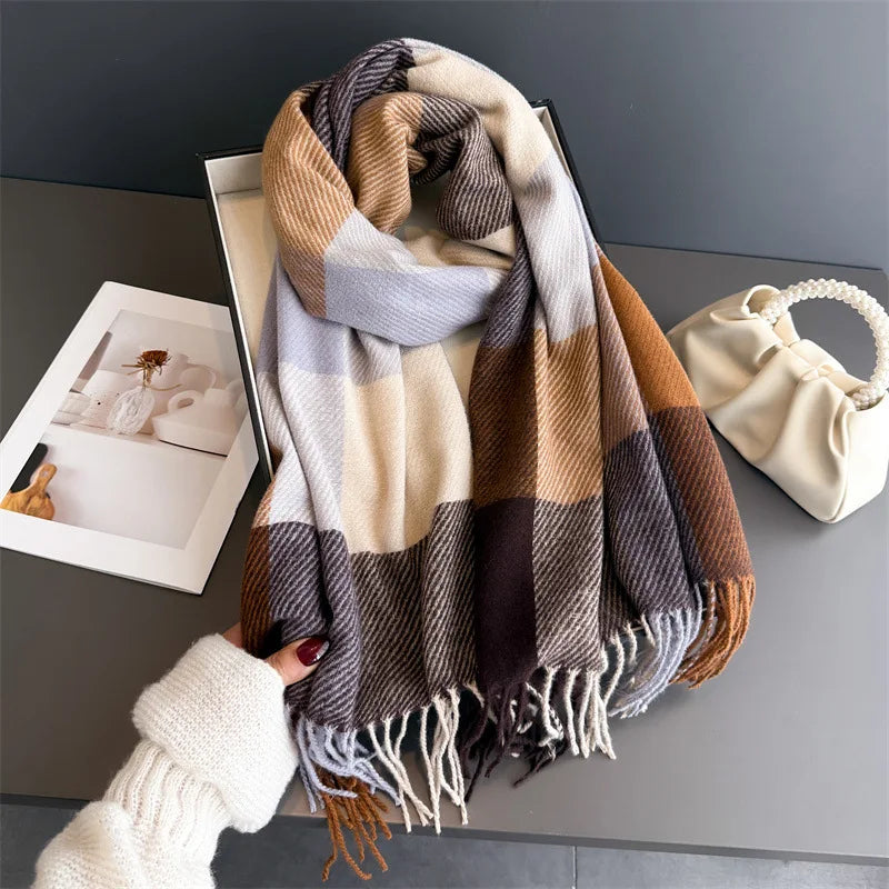 Damen Britischer Karoschal für Herbst & Winter – Warmer Retro-Winterschal mit Fransen, Großes Kariertes Schultertuch