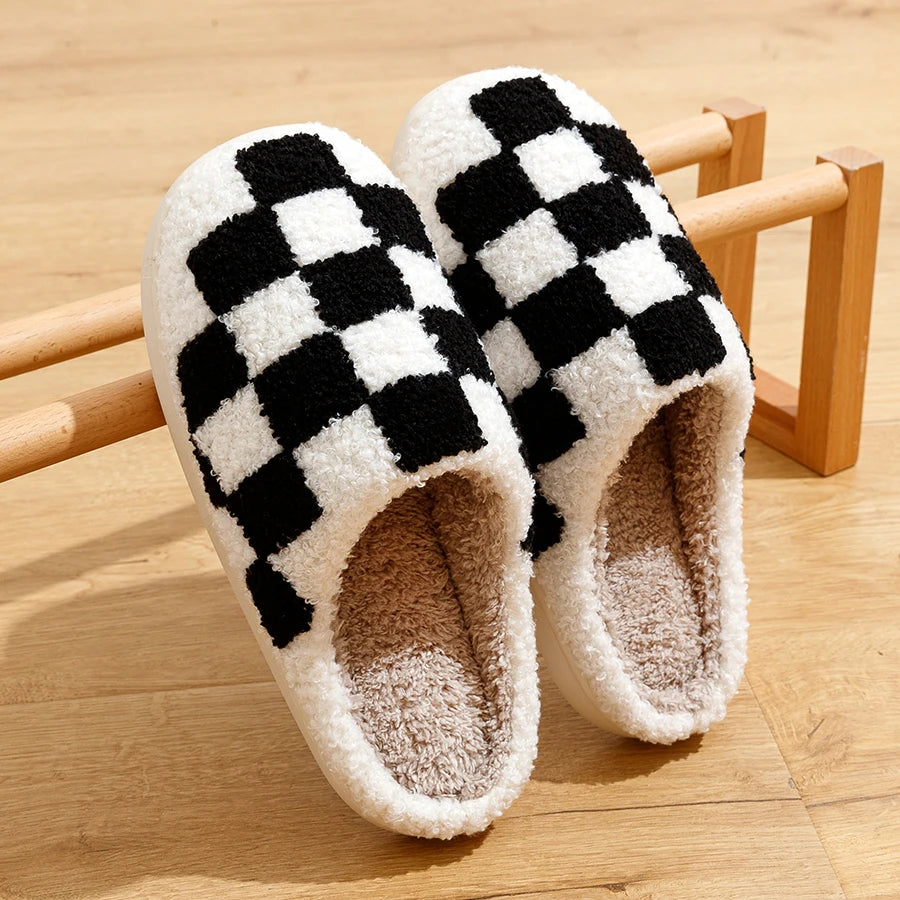 Modische Retro Karierte Winter Hausschuhe für Damen & Herren – Warme Plüsch Slipper Rutschfest Weiche Sohle für Schlafzimmer & Zuhause