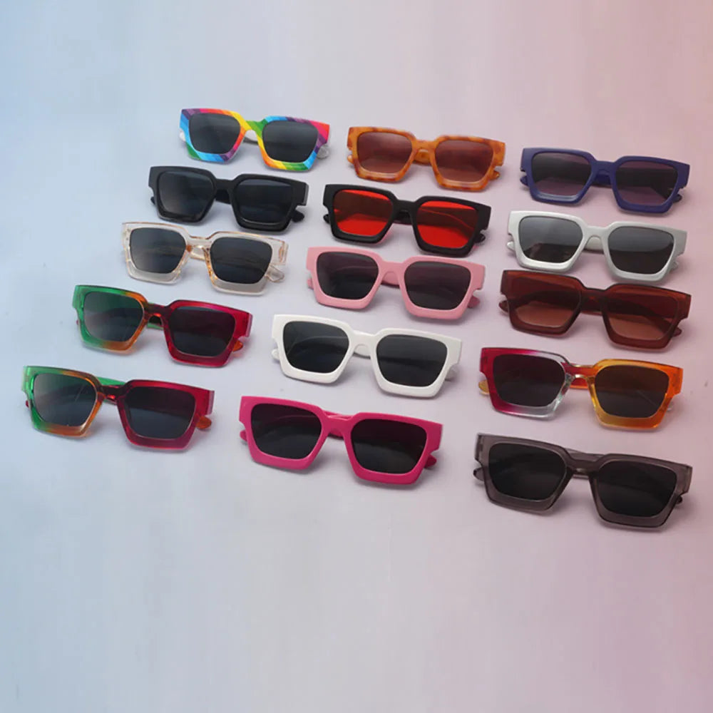 Klassische Unisex-Sonnenbrille – Modische Sonnenbrille mit Kunststoffrahmen für Strand, Partys & Bühnenauftritte